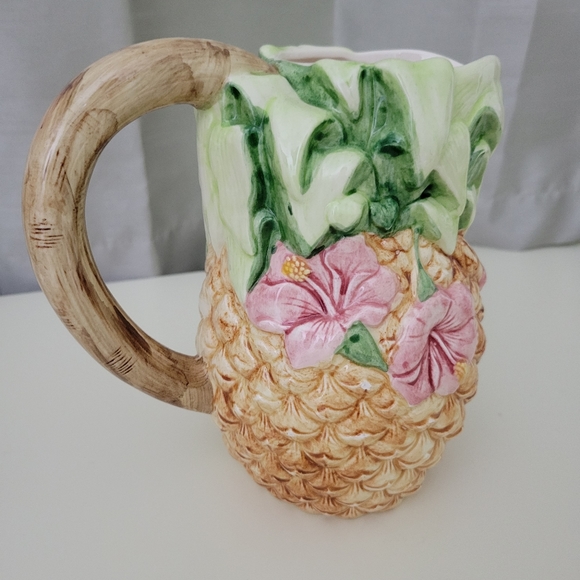 Vintage hand painted pineapple 🍍 pitcher jug - Picture 4 of 8